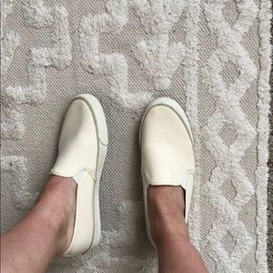 Slip on sneaker!